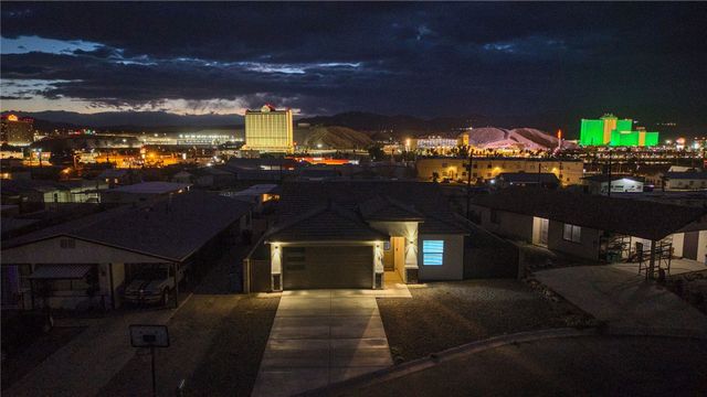 145 Hacienda Drive, Bullhead City, AZ 86429