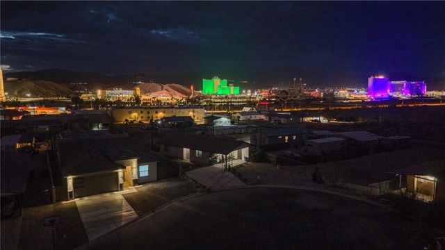 145 Hacienda Drive, Bullhead City, AZ 86429