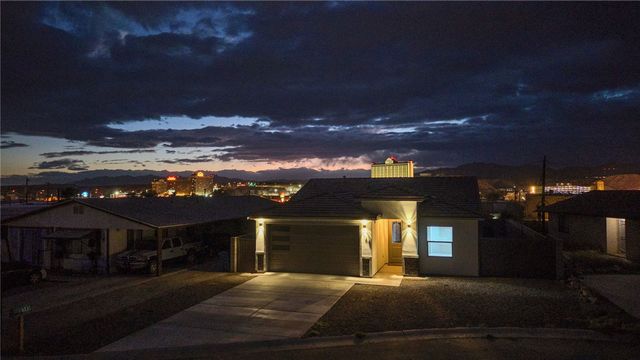 145 Hacienda Drive, Bullhead City, AZ 86429