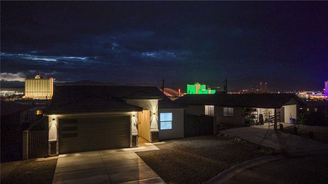 145 Hacienda Drive, Bullhead City, AZ 86429