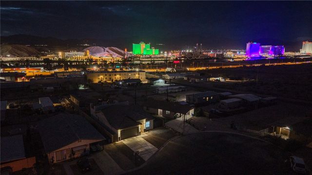 145 Hacienda Drive, Bullhead City, AZ 86429