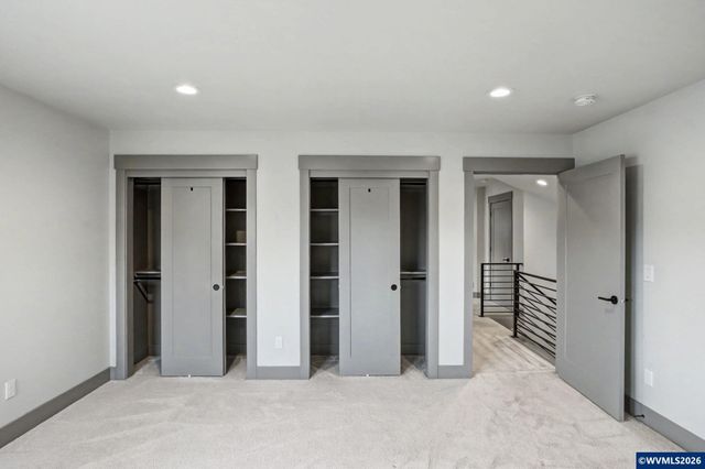 1375 Titan Dr NW, Salem, OR 97304