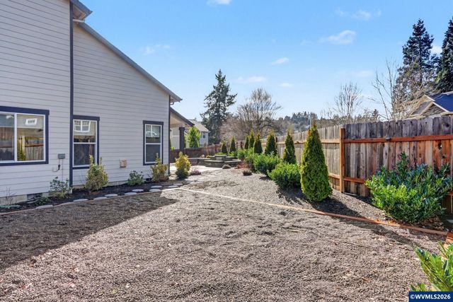 1375 Titan Dr NW, Salem, OR 97304