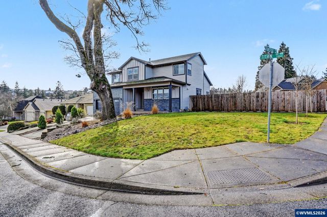 1375 Titan Dr NW, Salem, OR 97304