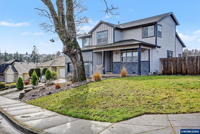 1375 Titan Dr NW, Salem, OR 97304