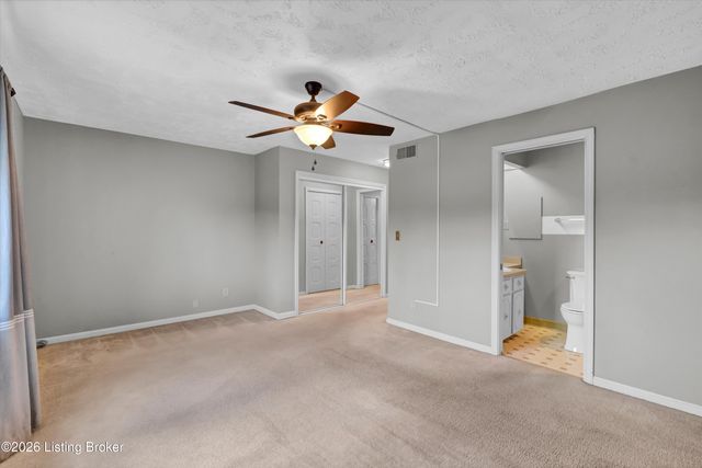 4825 Sherburn Ln 200-B, Louisville, KY 40207