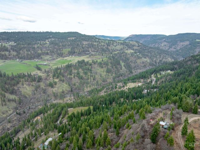 751 Wilderness Dr, Orofino, ID 83544