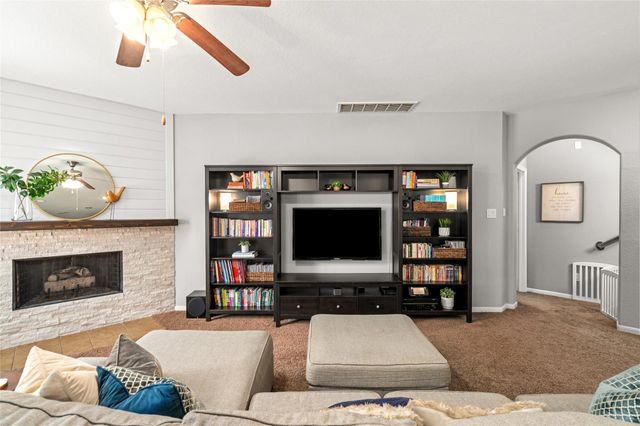 1071 Cedar Lake Court, Conroe, TX 77384