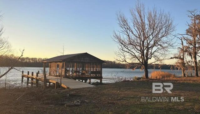 8008 Patricks Landing Road, Bay Minette, AL 36507