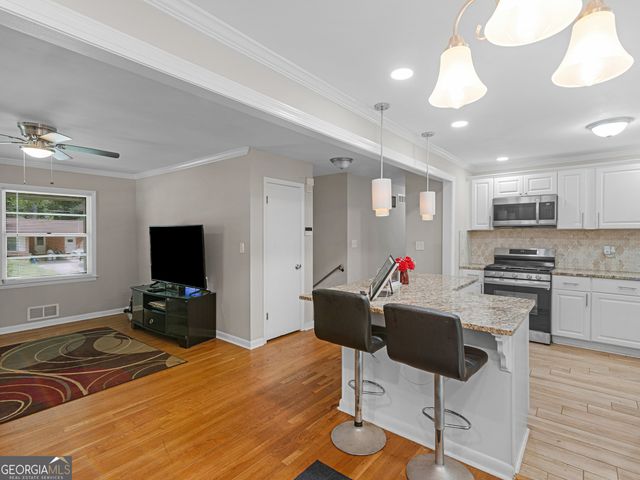 1607 Hillview Avenue, Jonesboro, GA 30236