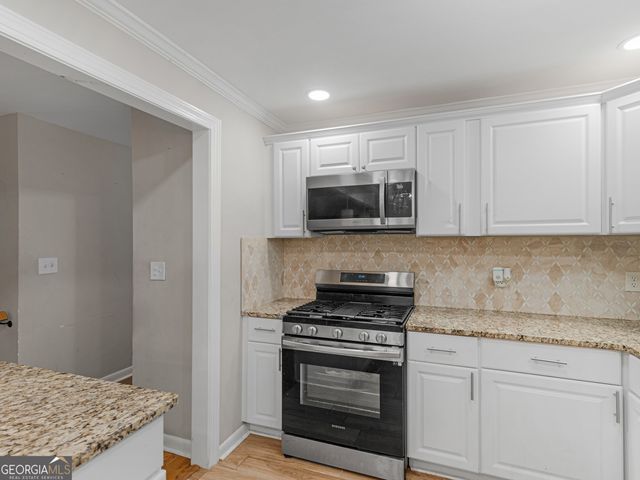 1607 Hillview Avenue, Jonesboro, GA 30236