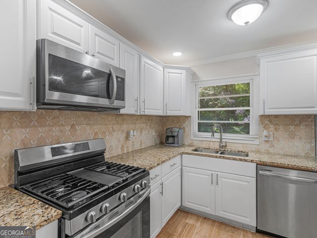 1607 Hillview Avenue, Jonesboro, GA 30236