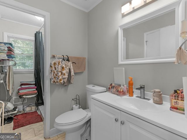 1607 Hillview Avenue, Jonesboro, GA 30236
