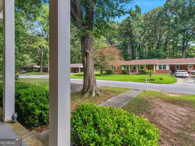 1607 Hillview Avenue, Jonesboro, GA 30236