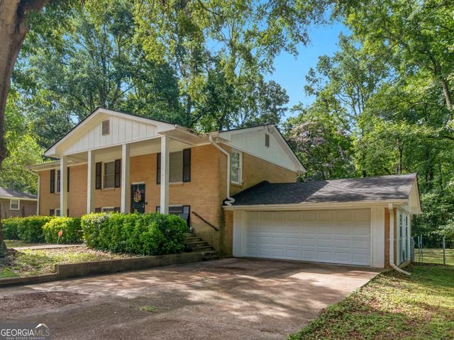1607 Hillview Avenue, Jonesboro, GA 30236