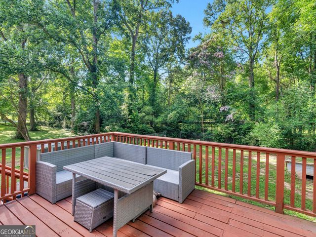 1607 Hillview Avenue, Jonesboro, GA 30236