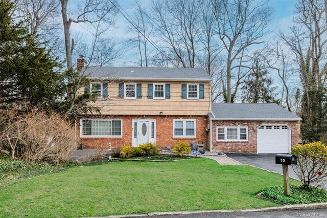 35 High Hills Lane, Huntington Station, NY 11746