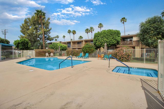 77845 California Drive D2, Palm Desert, CA 92211
