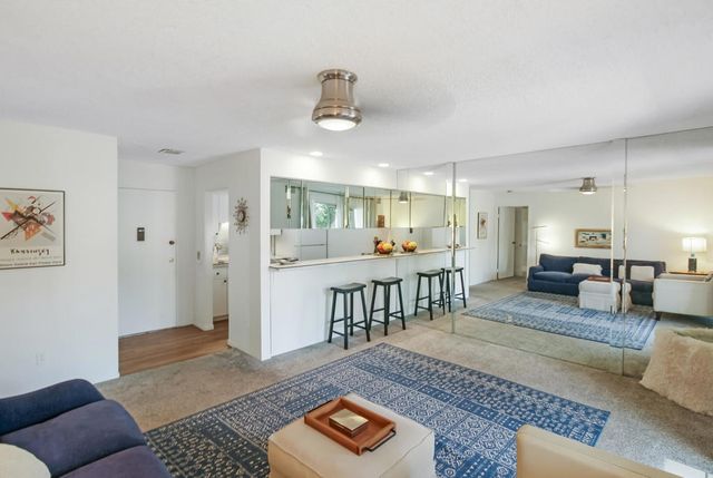 77845 California Drive D2, Palm Desert, CA 92211