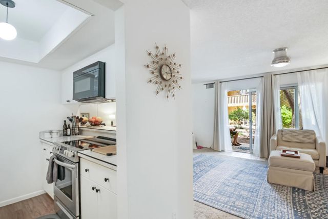 77845 California Drive D2, Palm Desert, CA 92211