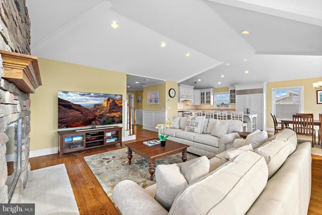 319 PELHAM AVE, Beach Haven, NJ 08008