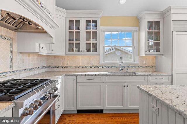 319 PELHAM AVE, Beach Haven, NJ 08008