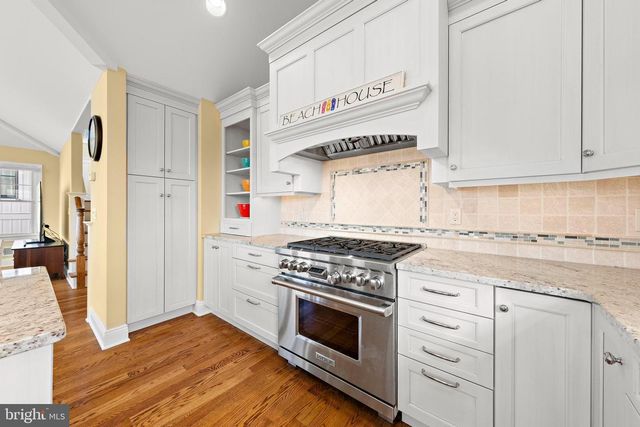 319 PELHAM AVE, Beach Haven, NJ 08008