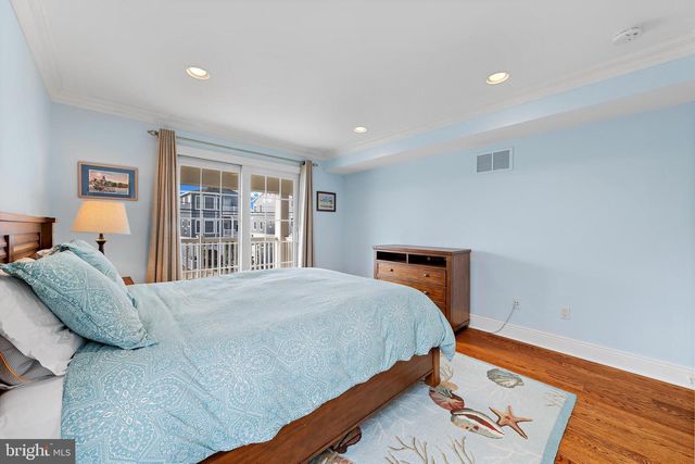 319 PELHAM AVE, Beach Haven, NJ 08008