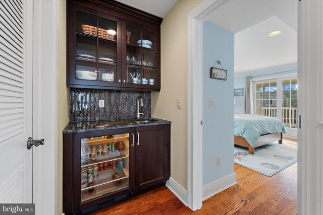 319 PELHAM AVE, Beach Haven, NJ 08008