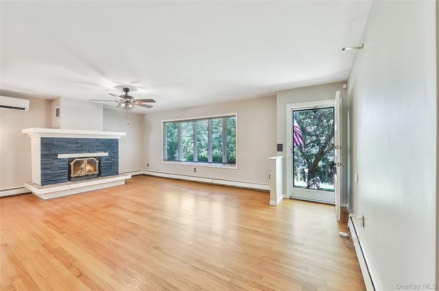 18 Stage Road, Pine Island, NY 10969