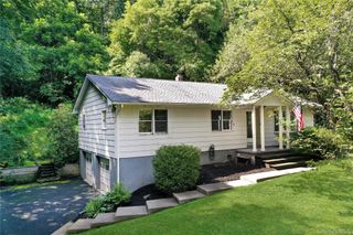 18 Stage Road, Pine Island, NY 10969