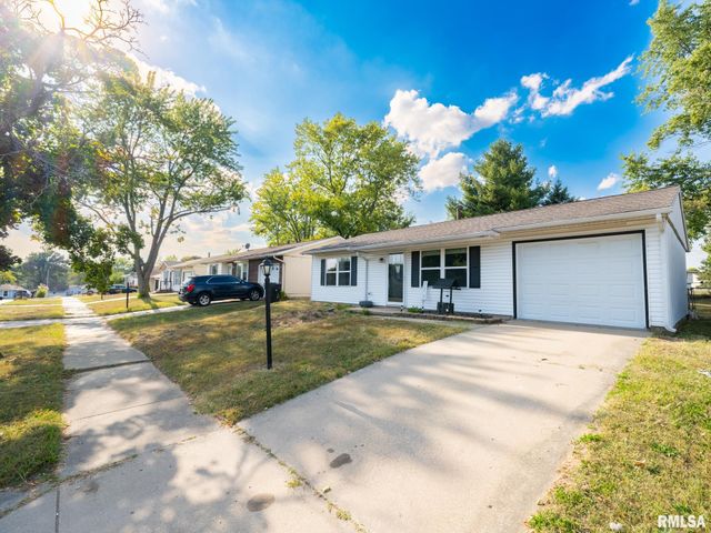 3925 W CREIGHTON Terrace, Peoria, IL 61615