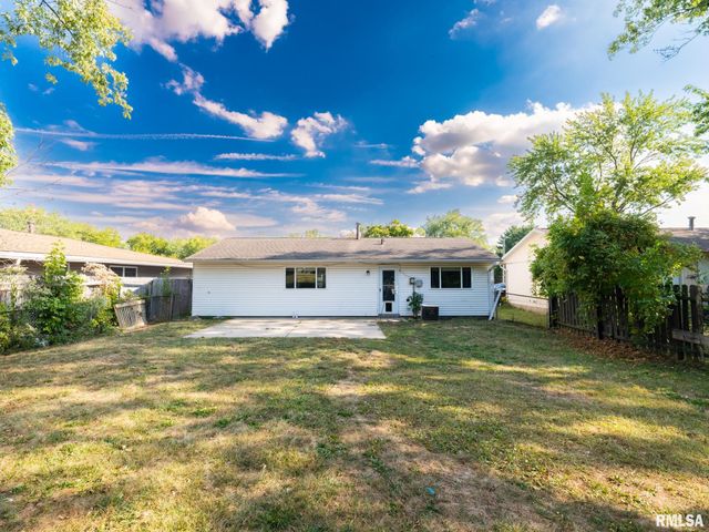 3925 W CREIGHTON Terrace, Peoria, IL 61615