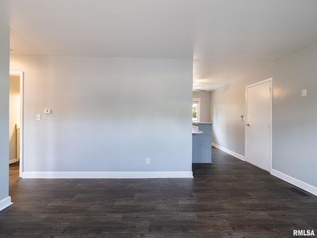 3925 W CREIGHTON Terrace, Peoria, IL 61615