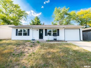 3925 W CREIGHTON Terrace, Peoria, IL 61615