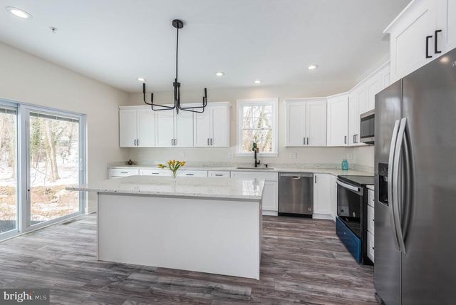 9624 HARFORD RD, Parkville, MD 21234