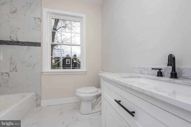 9624 HARFORD RD, Parkville, MD 21234
