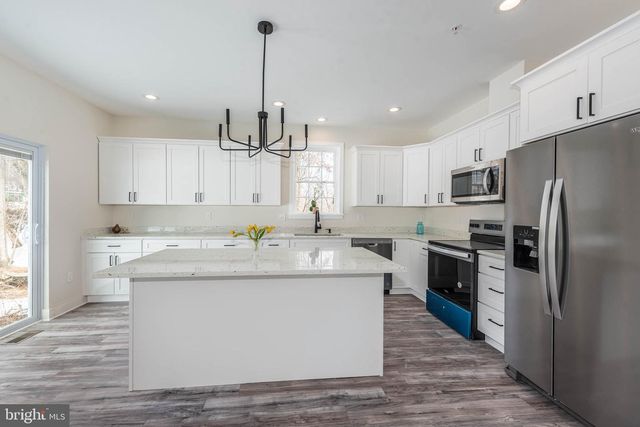 9624 HARFORD RD, Parkville, MD 21234