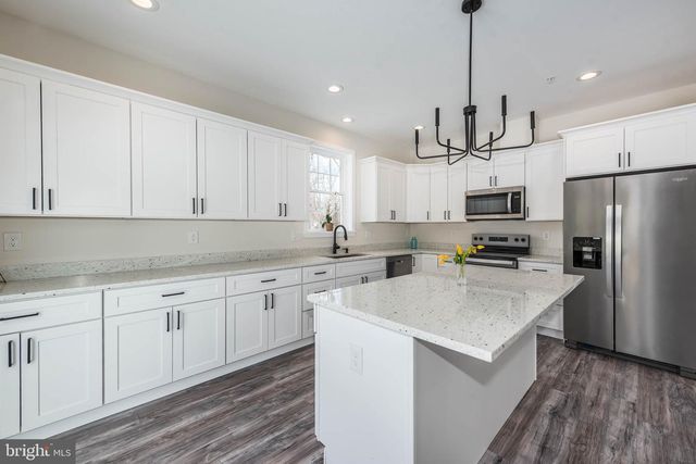 9624 HARFORD RD, Parkville, MD 21234