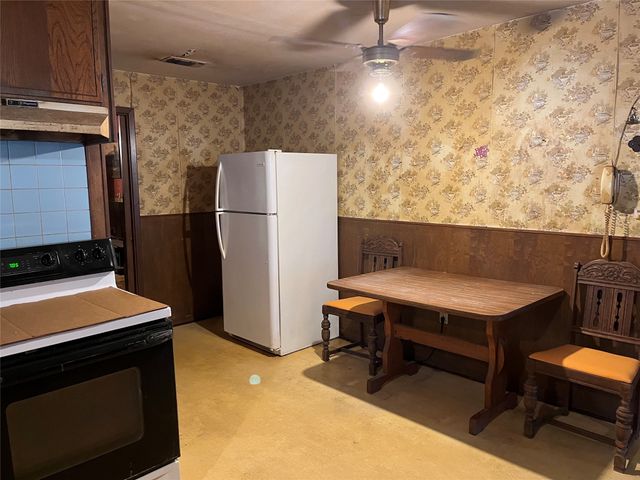 7687 Fm 17, Grand Saline, TX 75140