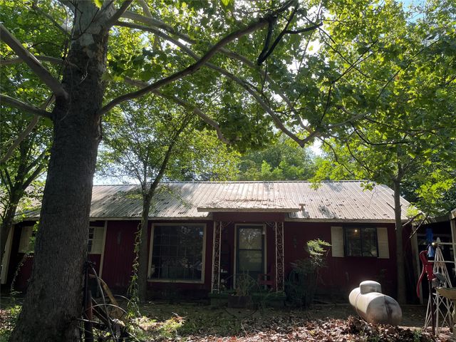 7687 Fm 17, Grand Saline, TX 75140
