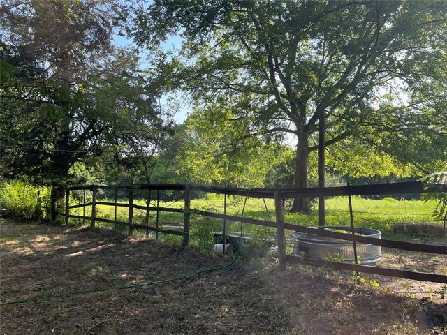 7687 Fm 17, Grand Saline, TX 75140