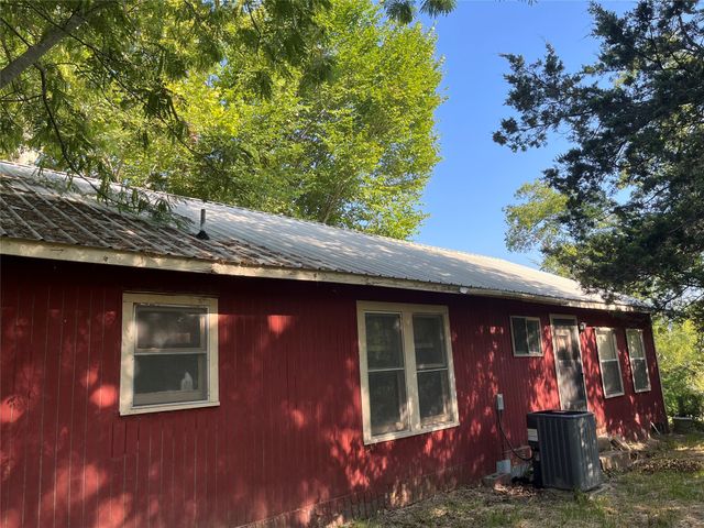 7687 Fm 17, Grand Saline, TX 75140