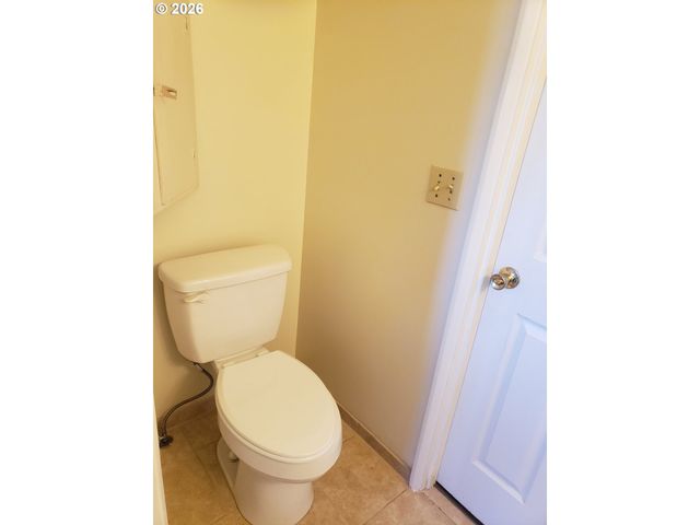 4720 MERLIN St, Longview, WA 98632