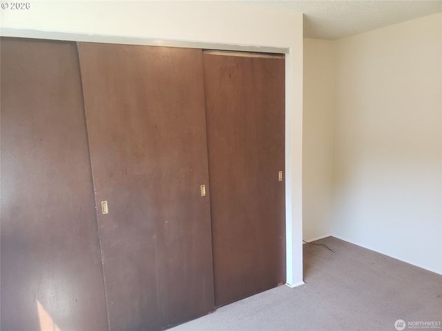 4720 MERLIN St, Longview, WA 98632