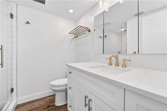 3930 Belair LN # 108, Naples, FL 34103