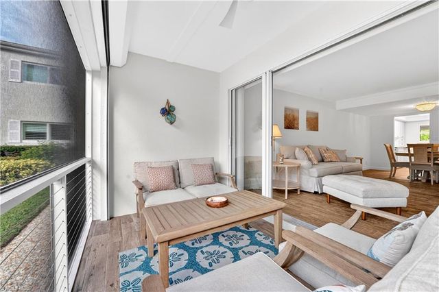 3930 Belair LN # 108, Naples, FL 34103