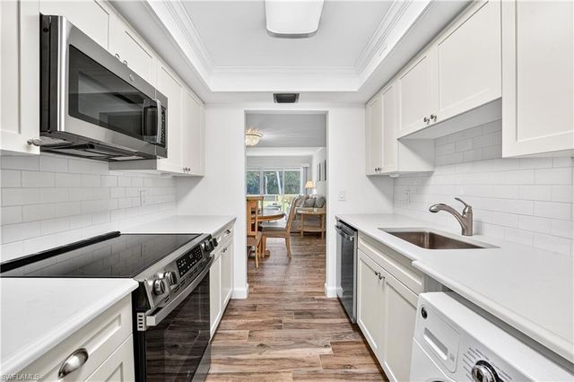 3930 Belair LN # 108, Naples, FL 34103