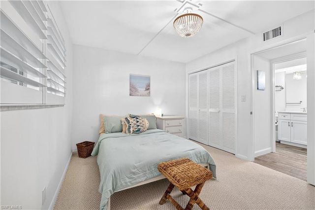 3930 Belair LN # 108, Naples, FL 34103