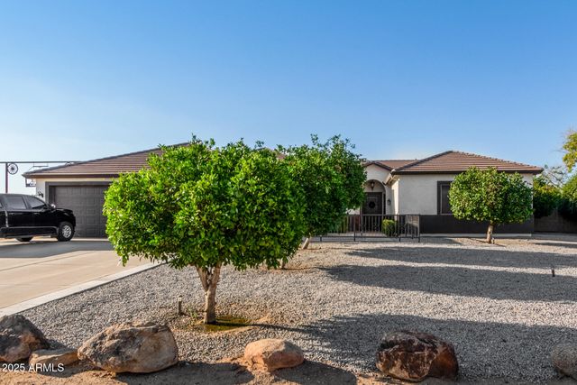 16040 W ORANGEWOOD Avenue, Litchfield Park, AZ 85340